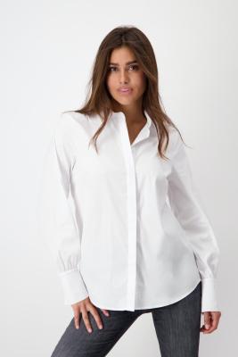 Zeitlose Eleganz: Die weiße Hemdbluse von MONARI