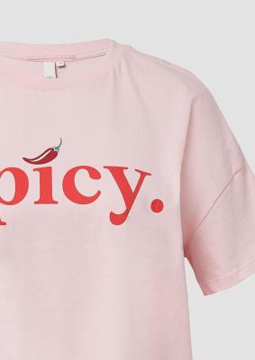 Baumwollshirt mit überschnittener Schulter und Frontprint
