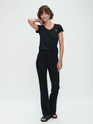 Greta Pants – Eleganz trifft auf Komfort