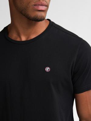 Petrol Industries T-Shirt – Klassisches Schwarz mit Logo-Detail