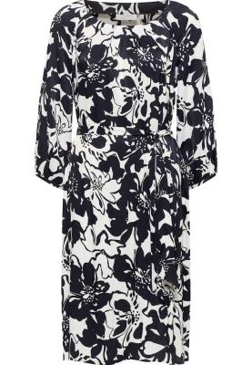 Sommer-Liebling mit Statement-Print – Blusenkleid mit Flowerpower | Bluse 7174 R343