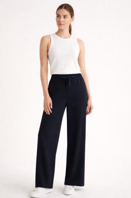 CHRISTY | Fließende Eleganz: Die MAC "Floating Crepe" Wide Leg Hose