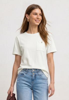 shirt w.deco button at pocket