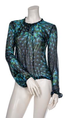 Designerbluse mit Pfauenfeder-Print von Beate Heymann – Leichtigkeit trifft Extravaganz