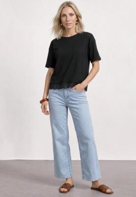 short shirt w.lace bottom