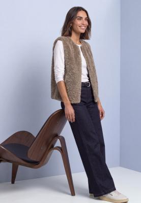 Short Fake Fur Vest