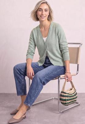 QR_cosy cardigan