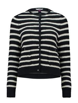 Strickjacke im Streifen-Look – maritimer Klassiker mit modernem Twist