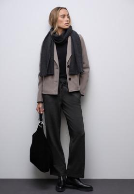 EOS_Straight Leg w. tape at si