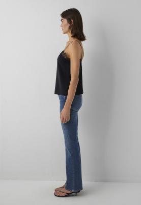 STRAP BLOUSES
