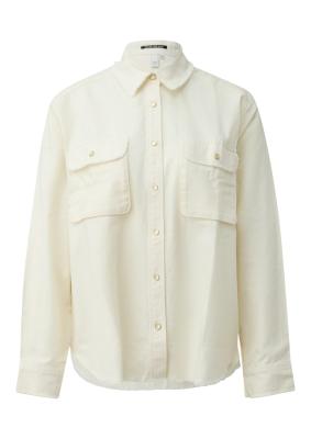 Hemdbluse mit aufgesetzten Taschen und offenen Kanten