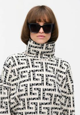 Baker Studio Logo Pullover – Schlichtes Design, maximaler Komfort