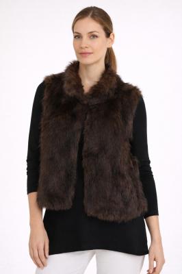 STILVOLLES STATEMENT: Ärmellose Kunstfell-Weste in edlem Dunkelbraun