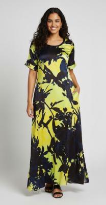 Beate Heymann Maxikleid – Florale Eleganz in ausdrucksstarker Optik