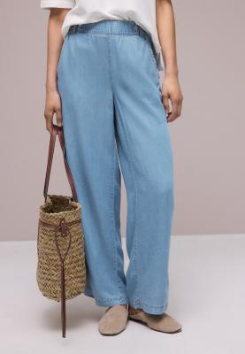 Washed Wide Leg HW Flap Detail