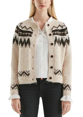 Winterliche Strickjacke mit Jaquardmuster