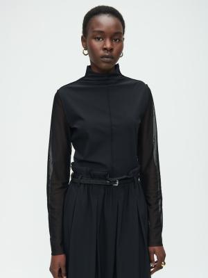 Zara Top – Eleganz trifft auf Innovation